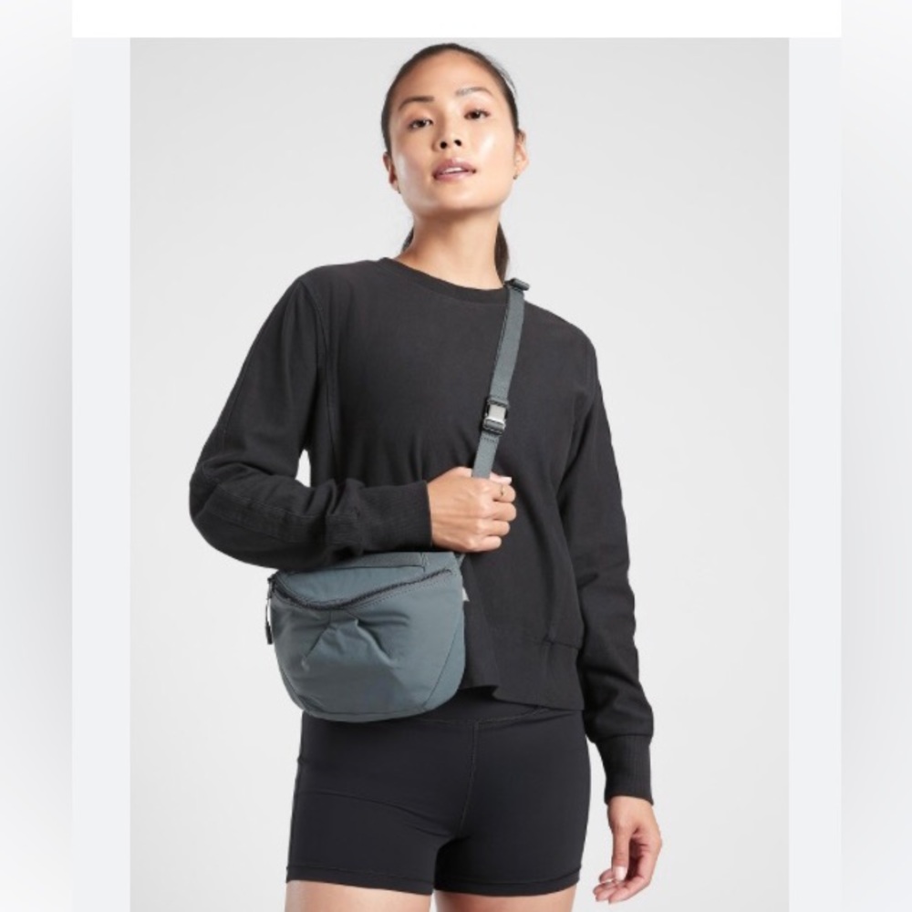 Athleta Gray/Green Kinetic Crossbody Bag EUC